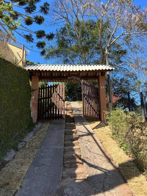 Casa Da Vovo Em Campos Do Jordao Villa Exterior photo